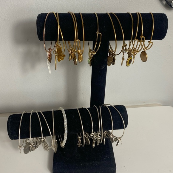 Sold - Picture 1 of 13